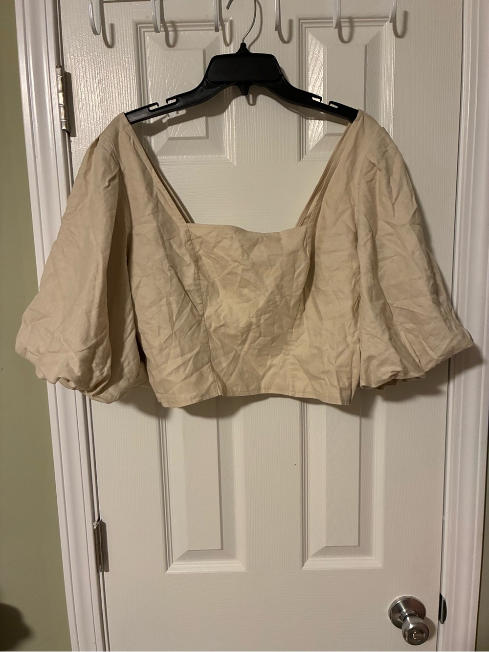 Puff-Sleeve Square Neck Crop Top in Cream